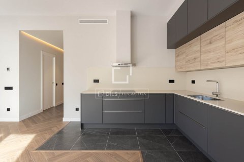 Apartamento en venta en Barcelona, España 3 dormitorios, 156 m2 No. 150643 - foto 10