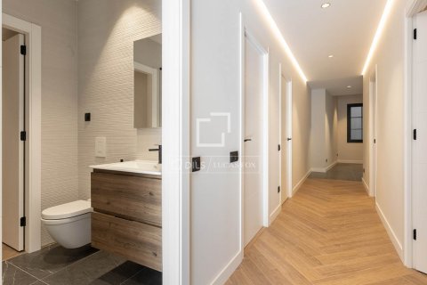 Apartamento en venta en Barcelona, España 3 dormitorios, 156 m2 No. 150643 - foto 23