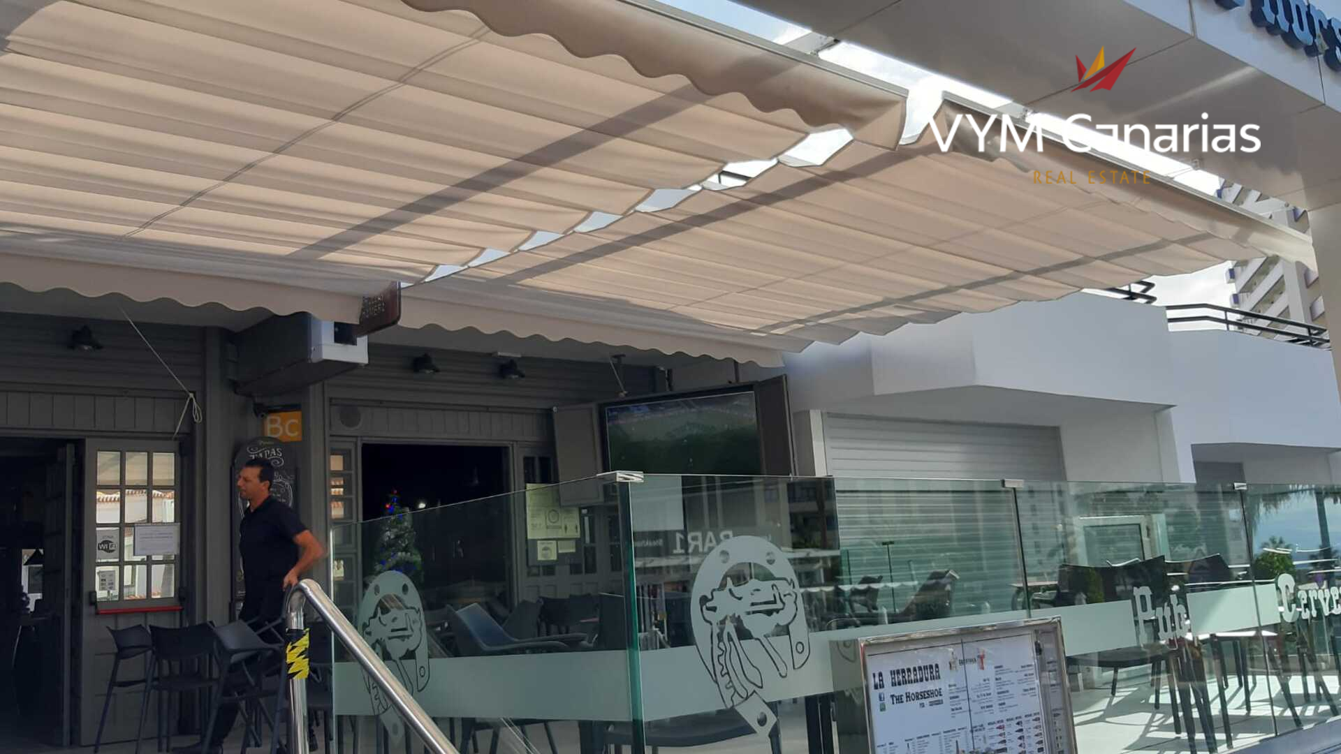 Propiedad comercial en Playa, València, España 1 dormitorio, 90 m2 No. 183675
