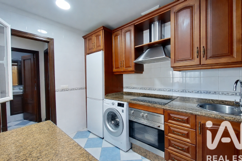 Apartment for sale in Arcos de la Frontera, Cadiz, Spain 3 bedrooms, 91 sq.m. No. 184717 - photo 3