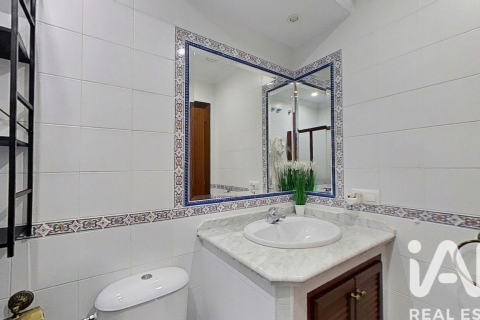 Apartment for sale in Arcos de la Frontera, Cadiz, Spain 3 bedrooms, 91 sq.m. No. 184717 - photo 10