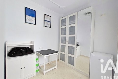 Apartment for sale in Arcos de la Frontera, Cadiz, Spain 3 bedrooms, 91 sq.m. No. 184717 - photo 23