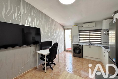 Penthouse for sale in Cambrils, Tarragona, Spain 1 bedroom, 46 sq.m. No. 184715 - photo 8