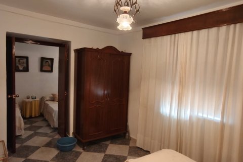 Villa for sale in Ecija, Seville, Spain 8 bedrooms, 224 sq.m. No. 152840 - photo 29