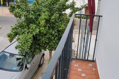 Villa for sale in Ecija, Seville, Spain 8 bedrooms, 224 sq.m. No. 152840 - photo 9