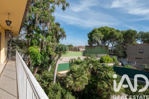 Apartament w Almassora, Castellon, Hiszpania 5 sypialni, 457 mkw. nr 152841 – zdjęcie 15