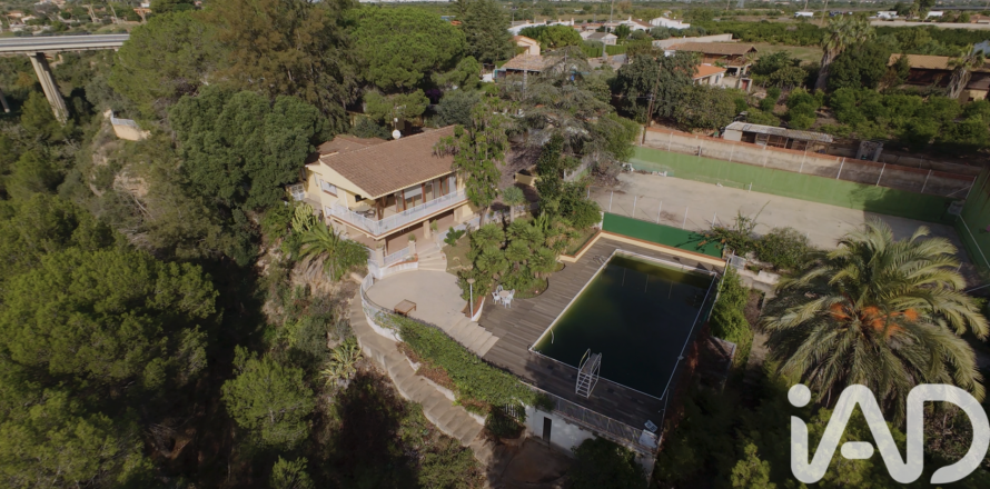 Apartament w Almassora, Castellon, Hiszpania 5 sypialni, 457 mkw. nr 152841