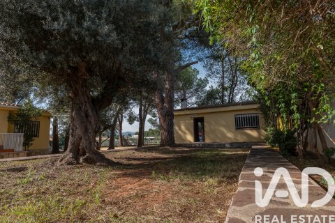 Apartament w Almassora, Castellon, Hiszpania 5 sypialni, 457 mkw. nr 152841 – zdjęcie 9