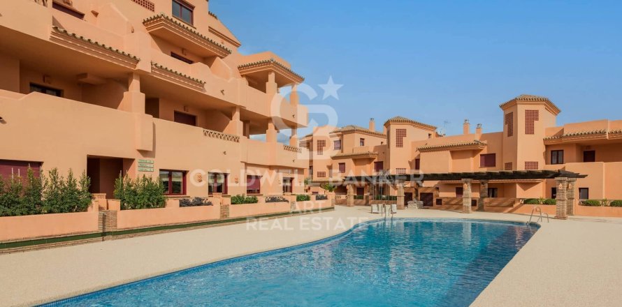 Huoneisto Benahavis, Malaga, Espanja 3 makuuhuonetta, 131 m2 No. 156751