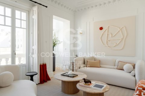Dzīvoklis Madrid, Spānijā 4 istabas, 208 m2 Nr. 156750