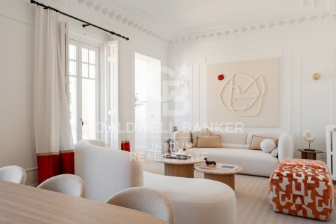 Продажа квартиры в Мадрид, Испания 4 спальни, 208м2 №156750 - фото 4
