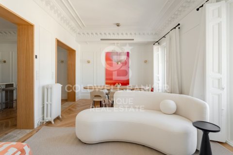 Продажа квартиры в Мадрид, Испания 4 спальни, 208м2 №156750 - фото 11