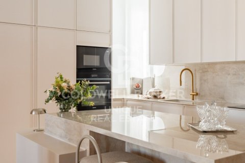 Продажа квартиры в Мадрид, Испания 4 спальни, 208м2 №156750 - фото 23