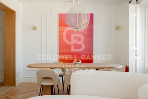 Продажа квартиры в Мадрид, Испания 4 спальни, 208м2 №156750 - фото 12