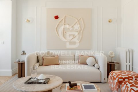 Apartamento en venta en Madrid, España 4 dormitorios, 208 m2 No. 156750 - foto 9