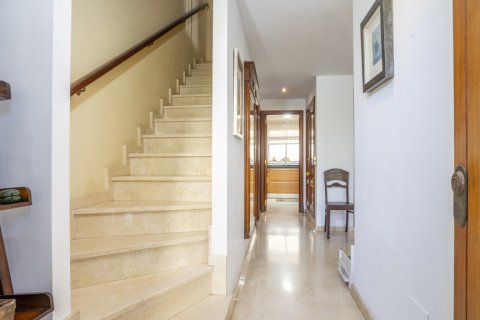 Сasa en venta Estepona, Málaga, España 4 dormitorios, 142.8 m2 No. 107378 - foto 2