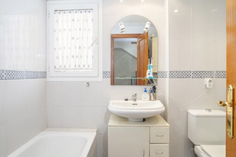 Сasa en venta Estepona, Málaga, España 4 dormitorios, 142.8 m2 No. 107378 - foto 26