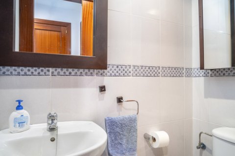 Сasa en venta Estepona, Málaga, España 4 dormitorios, 142.8 m2 No. 107378 - foto 6