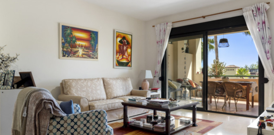 Apartment Cortes (San Pedro De Alcantara), Malaga, Spain 2 bedrooms, 153 sq.m. No. 133120