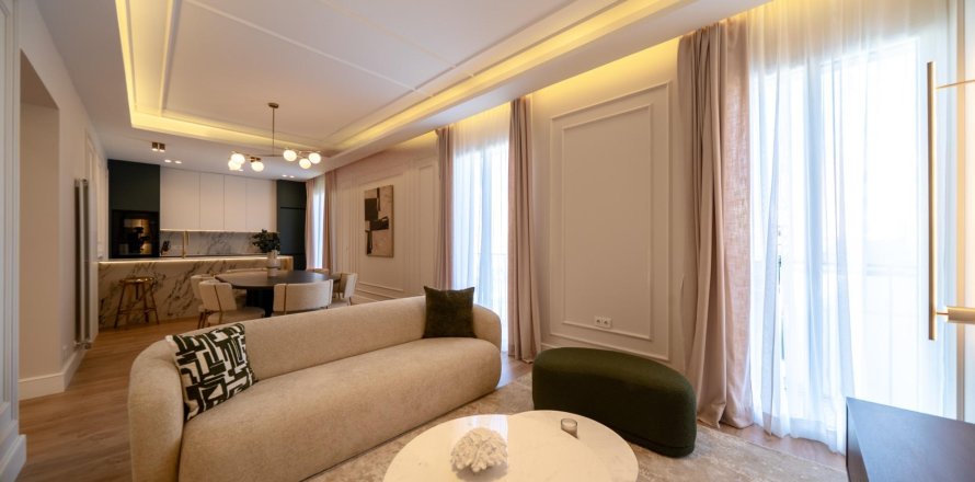 Apartamento Madrid, España 2 dormitorios, 121 m2 No. 133117