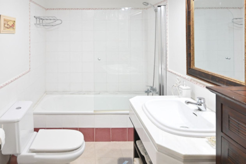 Apartment for sale Cortes (San Pedro De Alcantara), Malaga, Spain 2 bedrooms, 120 sq.m. No. 133119 - photo 17