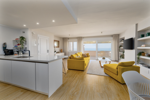 Apartment for sale Estepona, Malaga, Spain 3 bedrooms, 138 sq.m. No. 133122 - photo 1