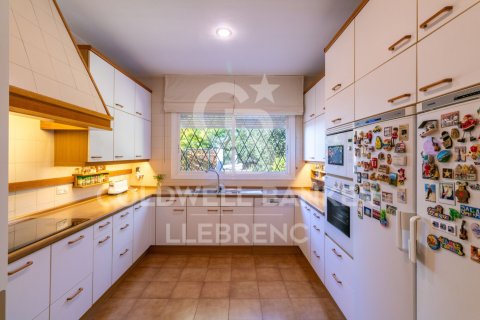 Dom w Barcelona, Hiszpania 6 sypialni, 802 mkw. nr 159584 – zdjęcie 15