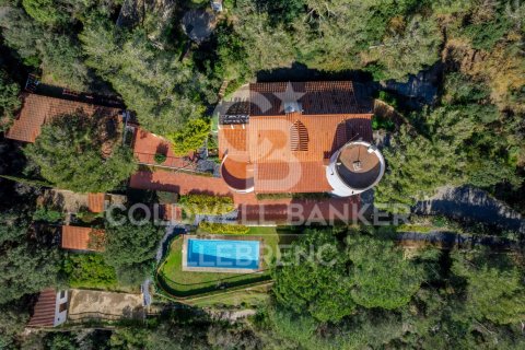 House for sale in Barcelona, Spain 6 bedrooms, 802 sq.m. No. 159584 - photo 5