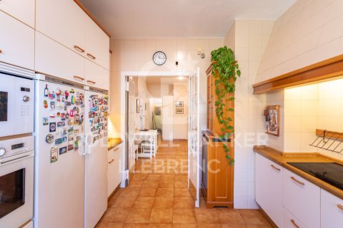 Dom w Barcelona, Hiszpania 6 sypialni, 802 mkw. nr 159584 – zdjęcie 16