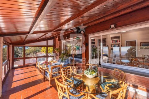 House for sale in Barcelona, Spain 6 bedrooms, 802 sq.m. No. 159584 - photo 11