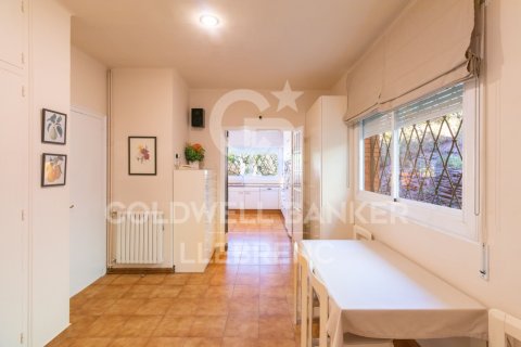 House for sale in Barcelona, Spain 6 bedrooms, 802 sq.m. No. 159584 - photo 18