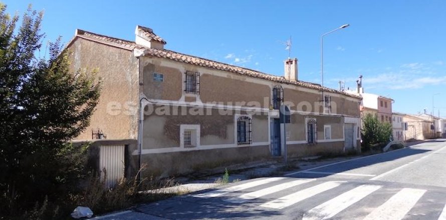 House in Las Vertientes, Granada, Spanien 3 Schlafzimmer, 400 m2 Nr. 183986