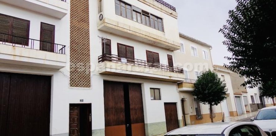 Dzīvoklis Caniles, Granada, Spānijā 9 istabas, 438 m2 Nr. 183992