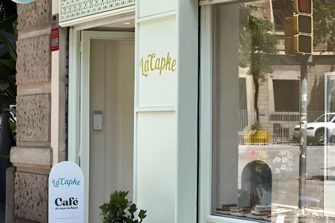 Lokal usługowy w Barcelona, Hiszpania 60 mkw. nr 141190 – zdjęcie 2