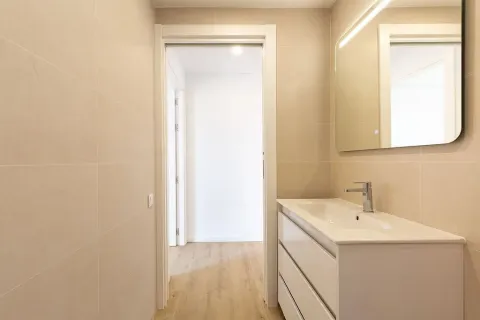 Huoneisto myytävänä Badalona, Barcelona, Espanja, 3 makuuhuonetta, No. 141188 - kuva 16