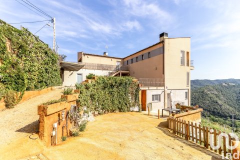 Продажа дома в Кастельяр-дель-Вальес, Барселона, Испания 7 спален, 317м2 №153704 - фото 2