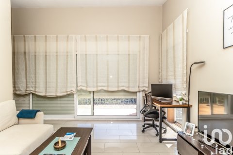 Продажа дома в Кастельяр-дель-Вальес, Барселона, Испания 7 спален, 317м2 №153704 - фото 5