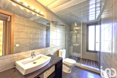 Продажа пентхауса в Гава, Барселона, Испания 3 спальни, 130м2 №153706 - фото 15