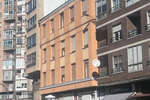 Liikekiinteistö myytävänä Leon, Espanja , 640 m2 No. 153701 - kuva 3