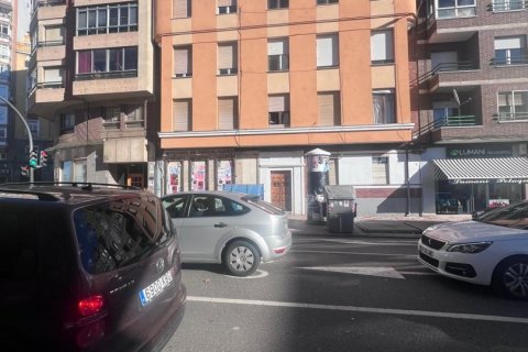 Liikekiinteistö myytävänä Leon, Espanja , 640 m2 No. 153701 - kuva 2