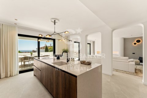 Duplex à vendre à Benahavis, Malaga, Espagne, 3 chambres, 269 m2 No. 178983 - photo 3