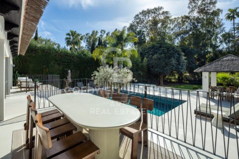 Villa for sale in Marbella, Malaga, Spain 5 bedrooms, 227 sq.m. No. 178979 - photo 4