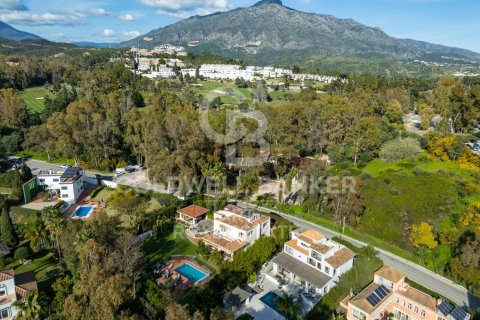 Villa for sale in Marbella, Malaga, Spain 5 bedrooms, 227 sq.m. No. 178979 - photo 16