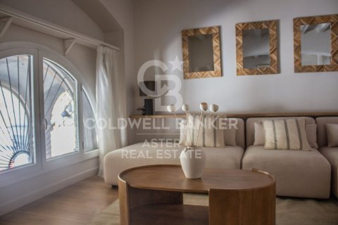 Kolmio myytävänä Barcelona, Espanja, 2 makuuhuonetta, 101 m2 No. 178981 - kuva 2