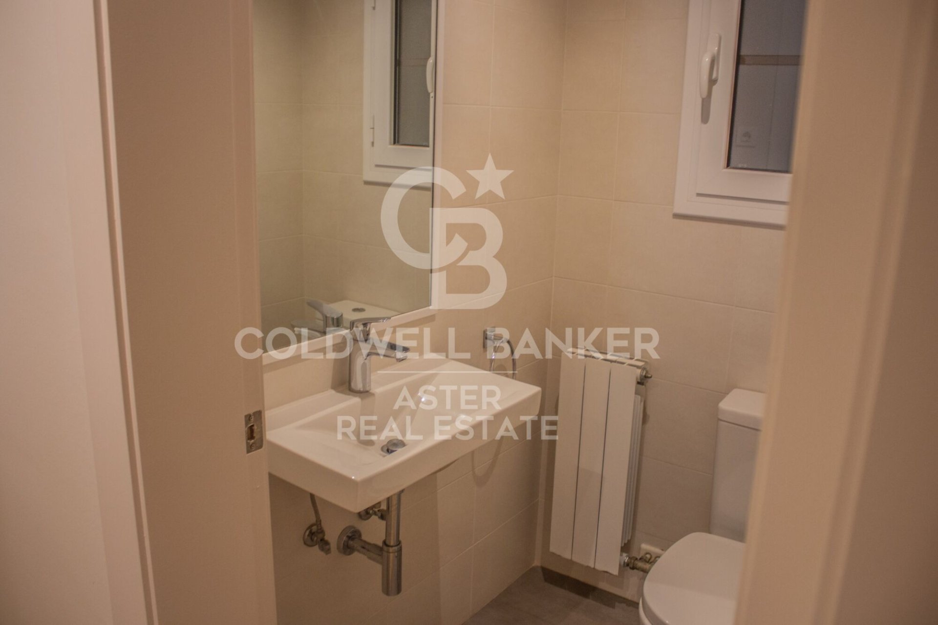 Triplex à Barcelona, Espagne 2 chambres, 101 m2 No. 178981