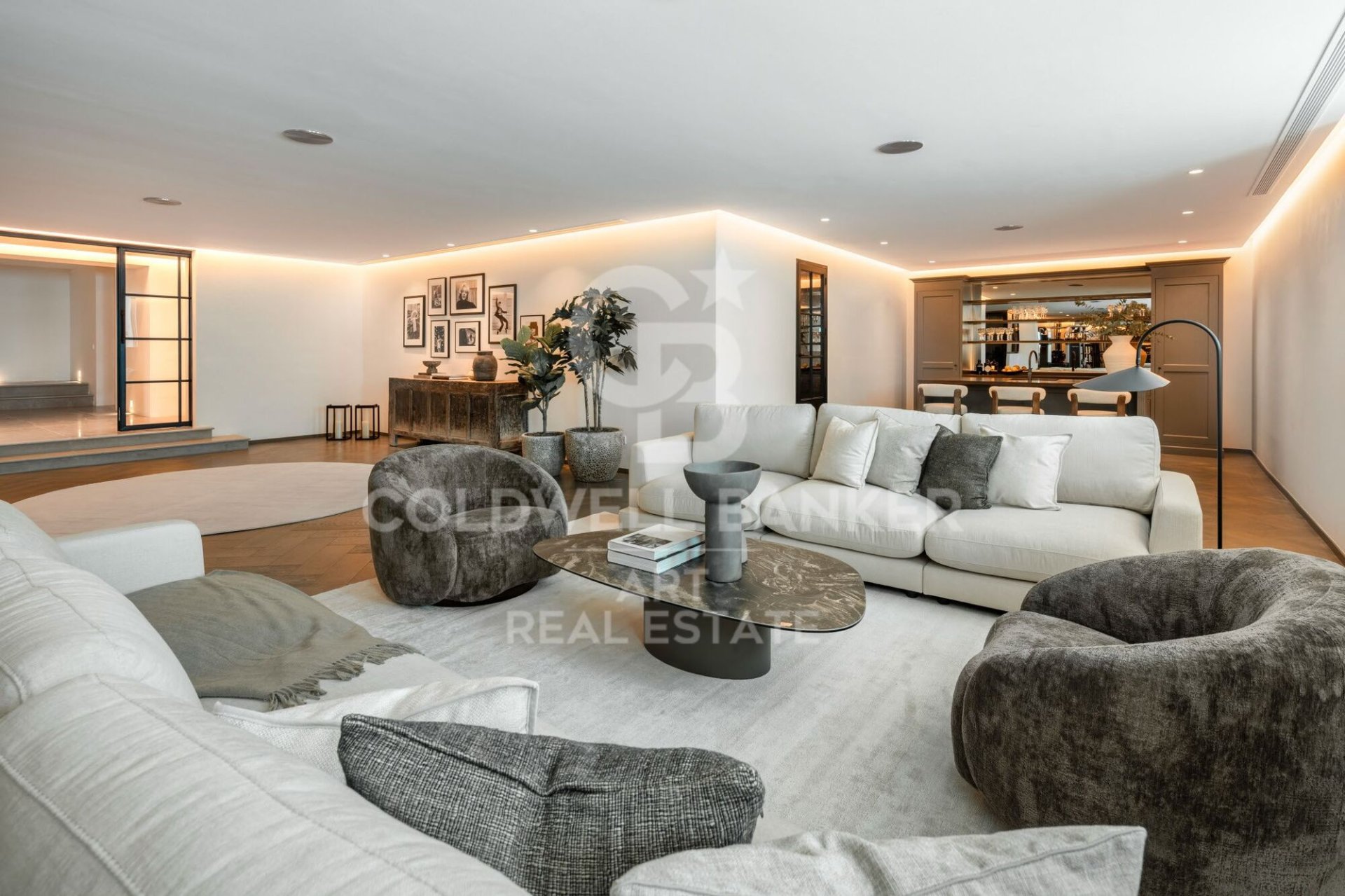 Villa a Benahavis, Malaga, Spagna 7 camere da letto, 937 mq. N° 178978