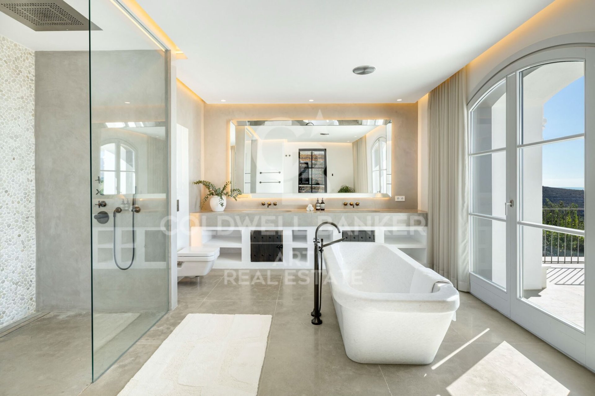Villa a Benahavis, Malaga, Spagna 7 camere da letto, 937 mq. N° 178978