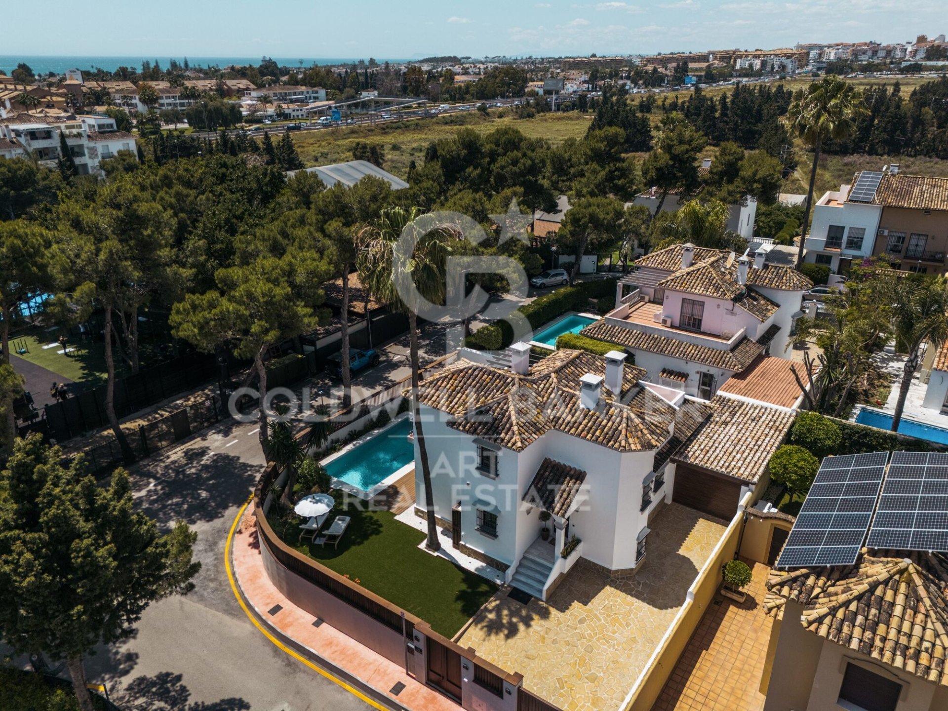Villa i Marbella, Malaga, Spanien 6 sovrum, 315 kvm. Nr. 178982