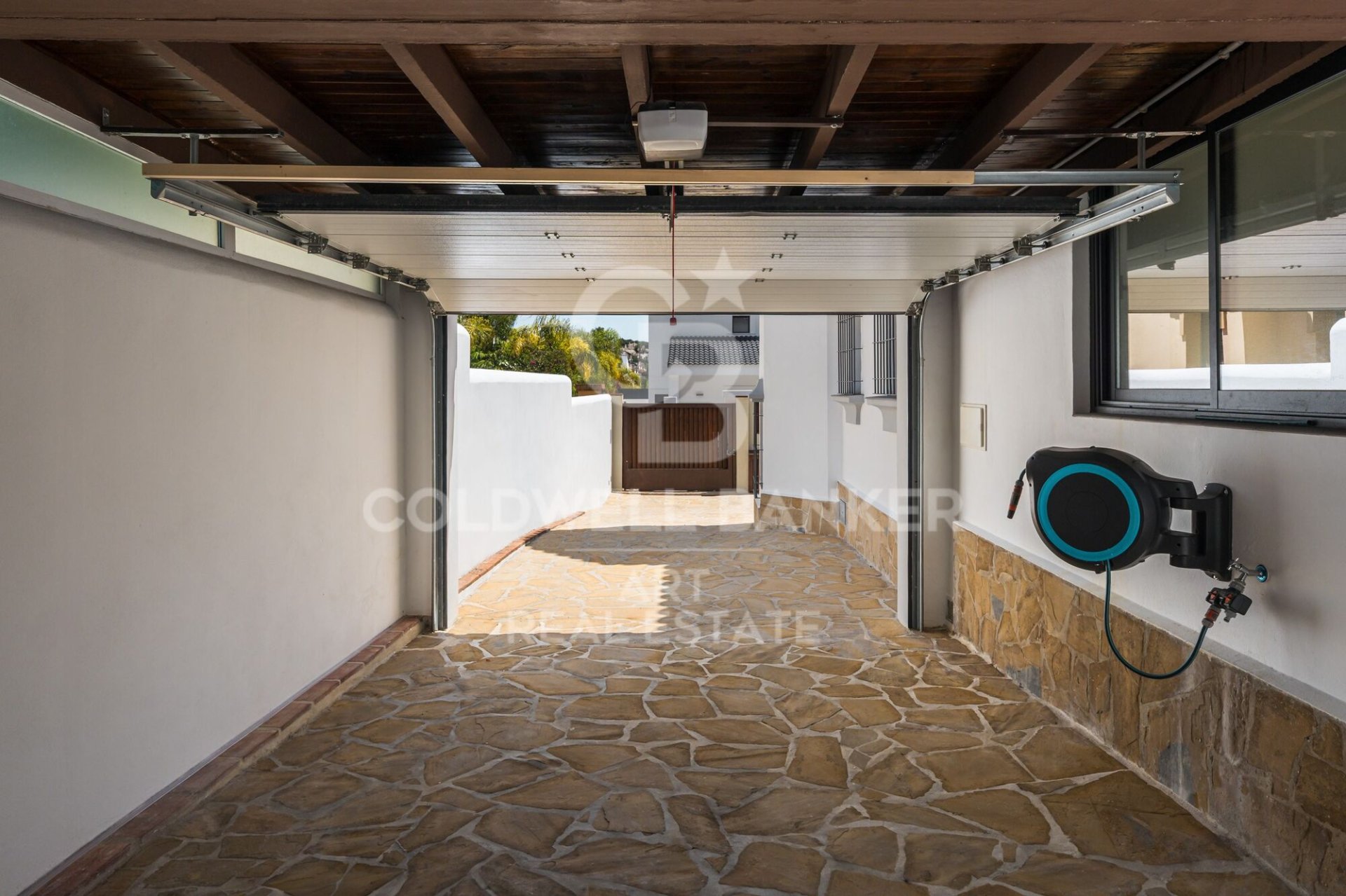 Villa i Marbella, Malaga, Spanien 6 sovrum, 315 kvm. Nr. 178982