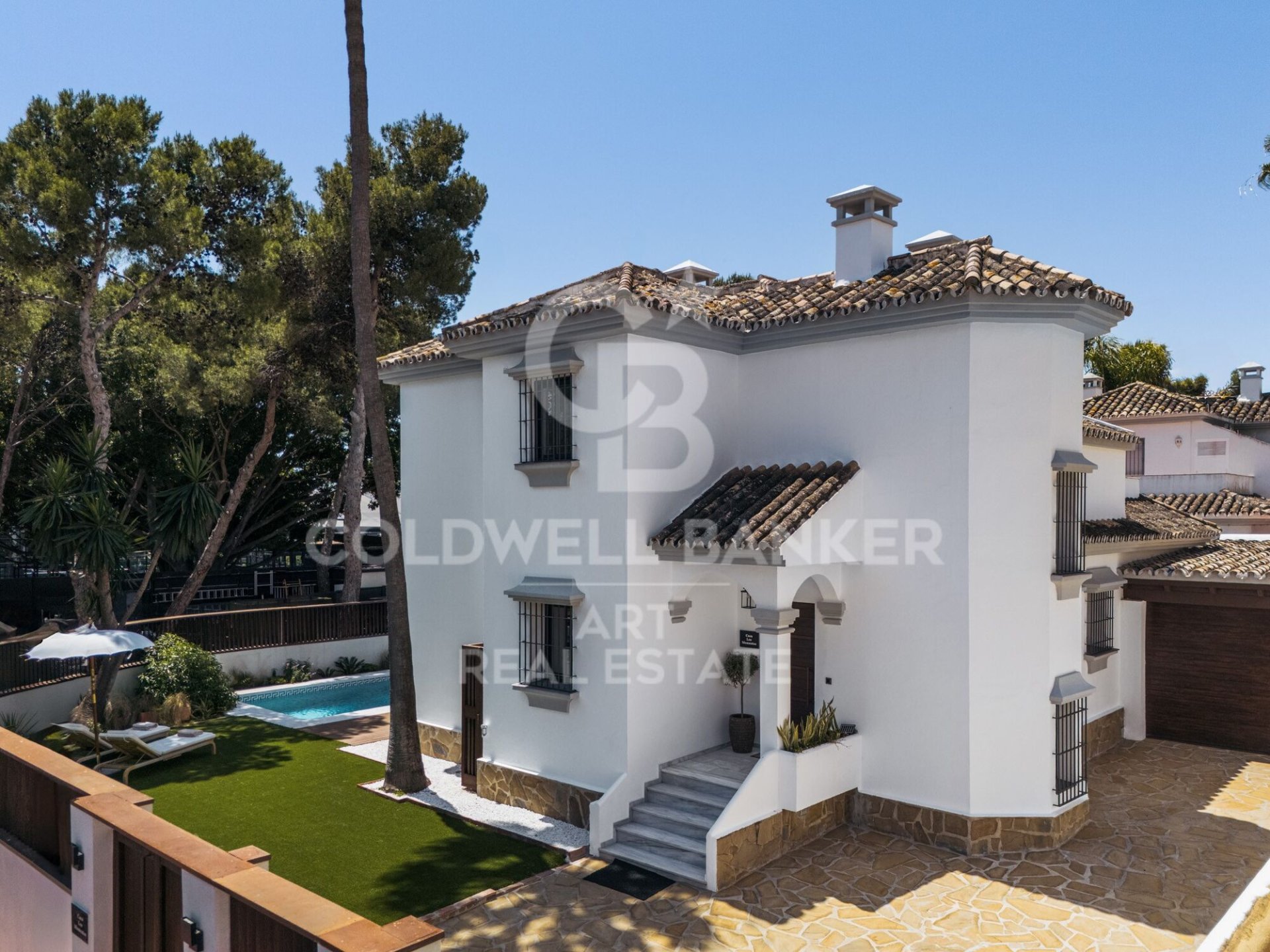 Villa i Marbella, Malaga, Spanien 6 sovrum, 315 kvm. Nr. 178982